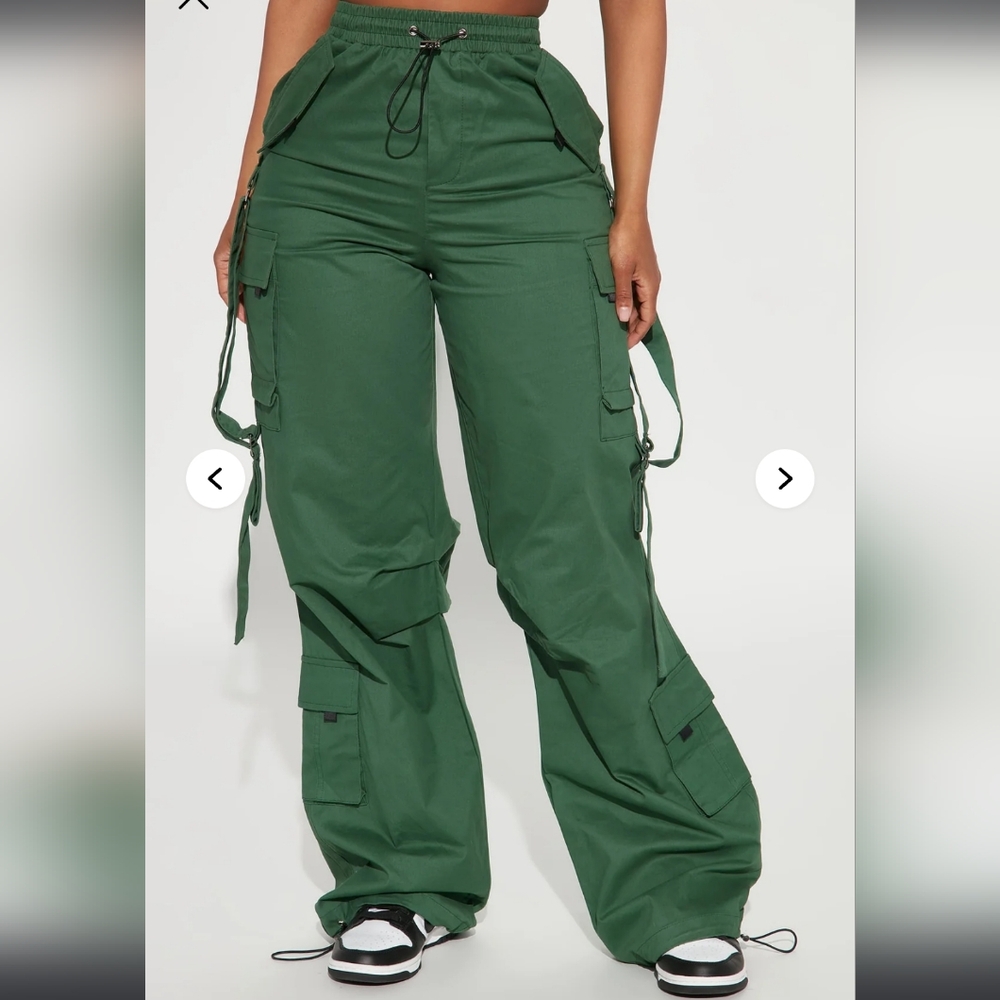 Fashion Nova Forest Green Wide Leg Cargo Pants